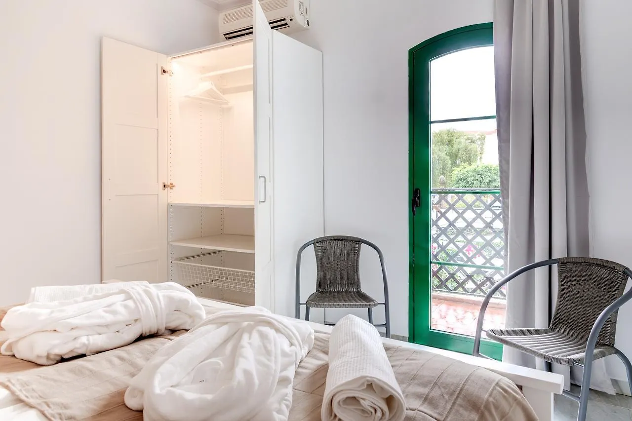 Hostal Alegre Nerja 2*,  España