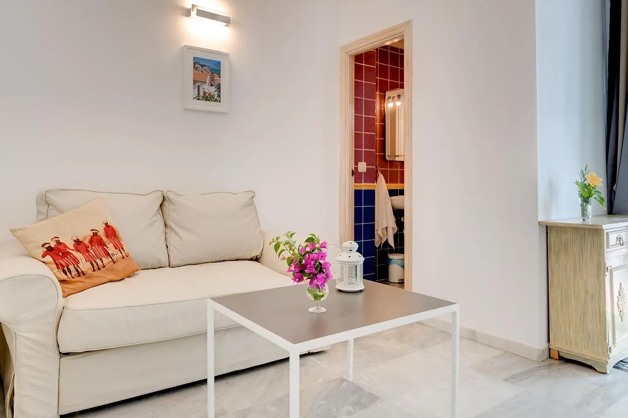 ** Hotel Hostal Alegre Nerja Spagna
